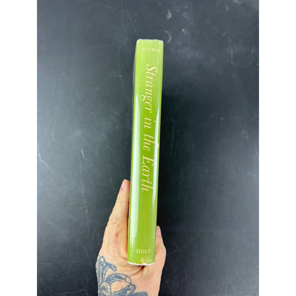 Stranger in the Earth Thomas Sugrue 1948 First Printing Hardcover Dust Jacket - Picture 9 of 9